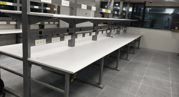 Laboratory ESD Furniture